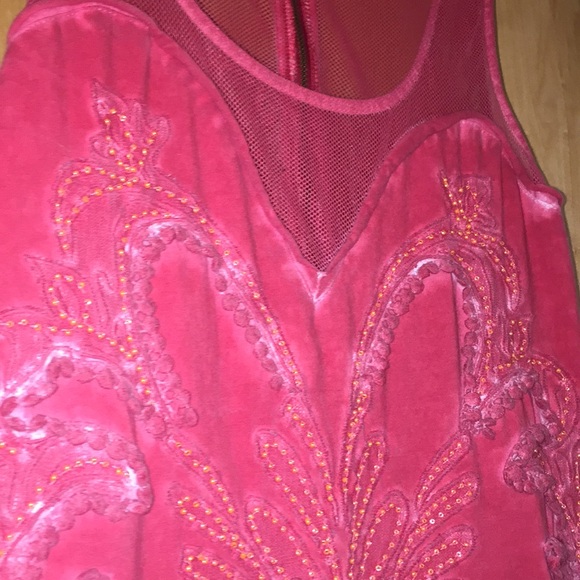 Red dress - Picture 2 of 3